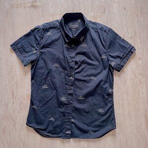 Wildfang Wild Feminist Short Sleeve Button Down Shirt / Black